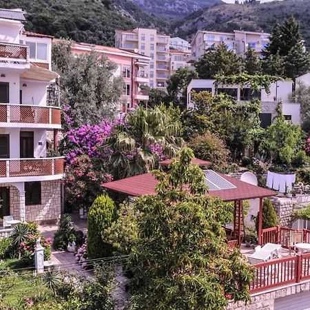 Vila Mila Petrovac na moru Exterior foto