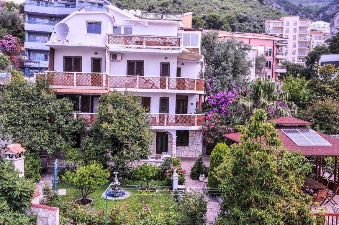 Vila Mila Petrovac na moru Exterior foto