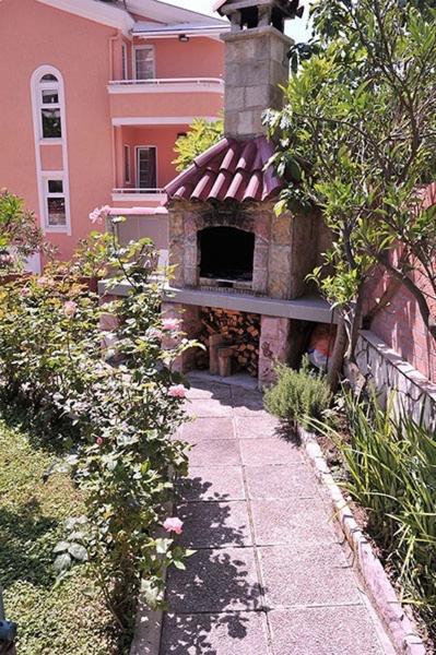 Vila Mila Petrovac na moru Exterior foto