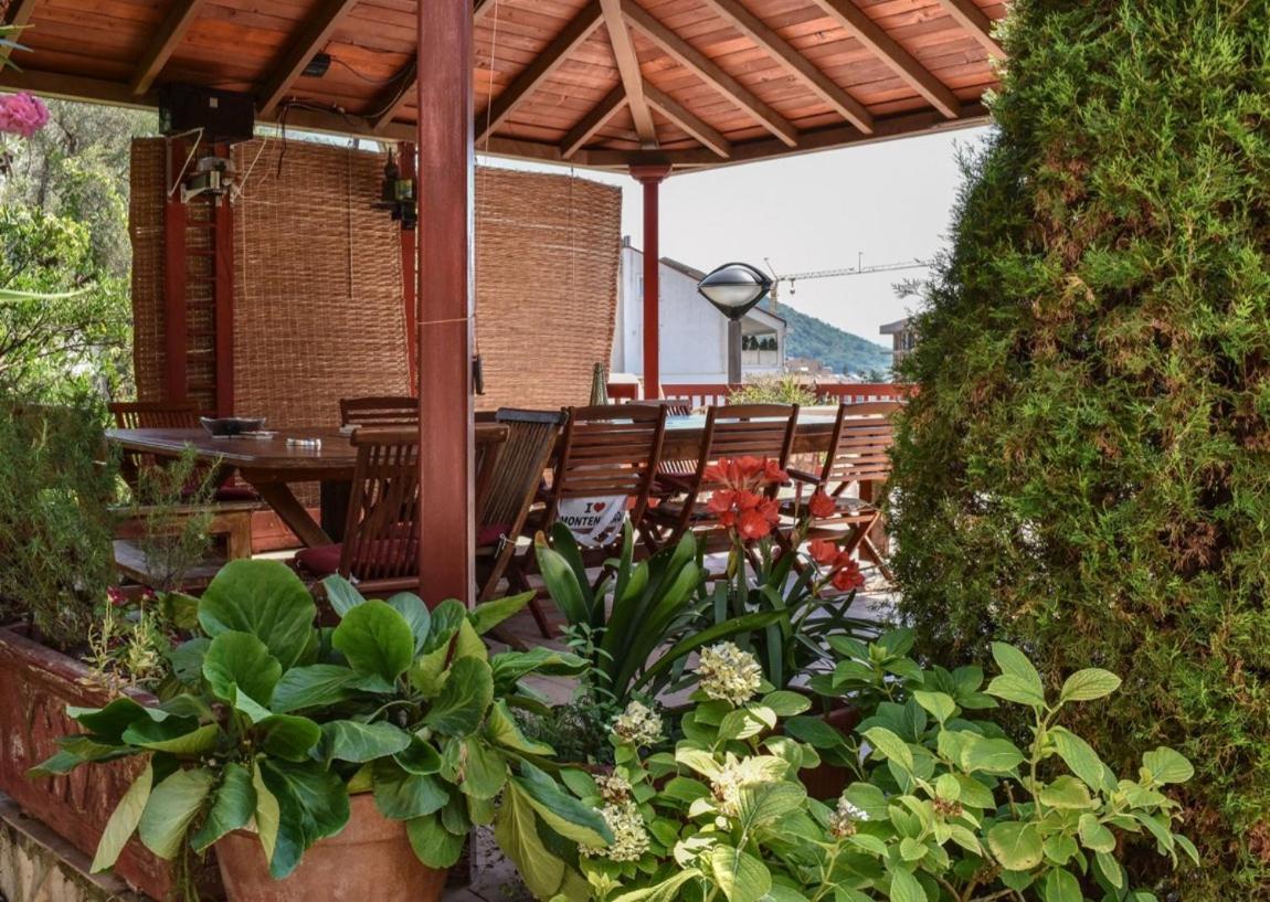 Vila Mila Petrovac na moru Exterior foto