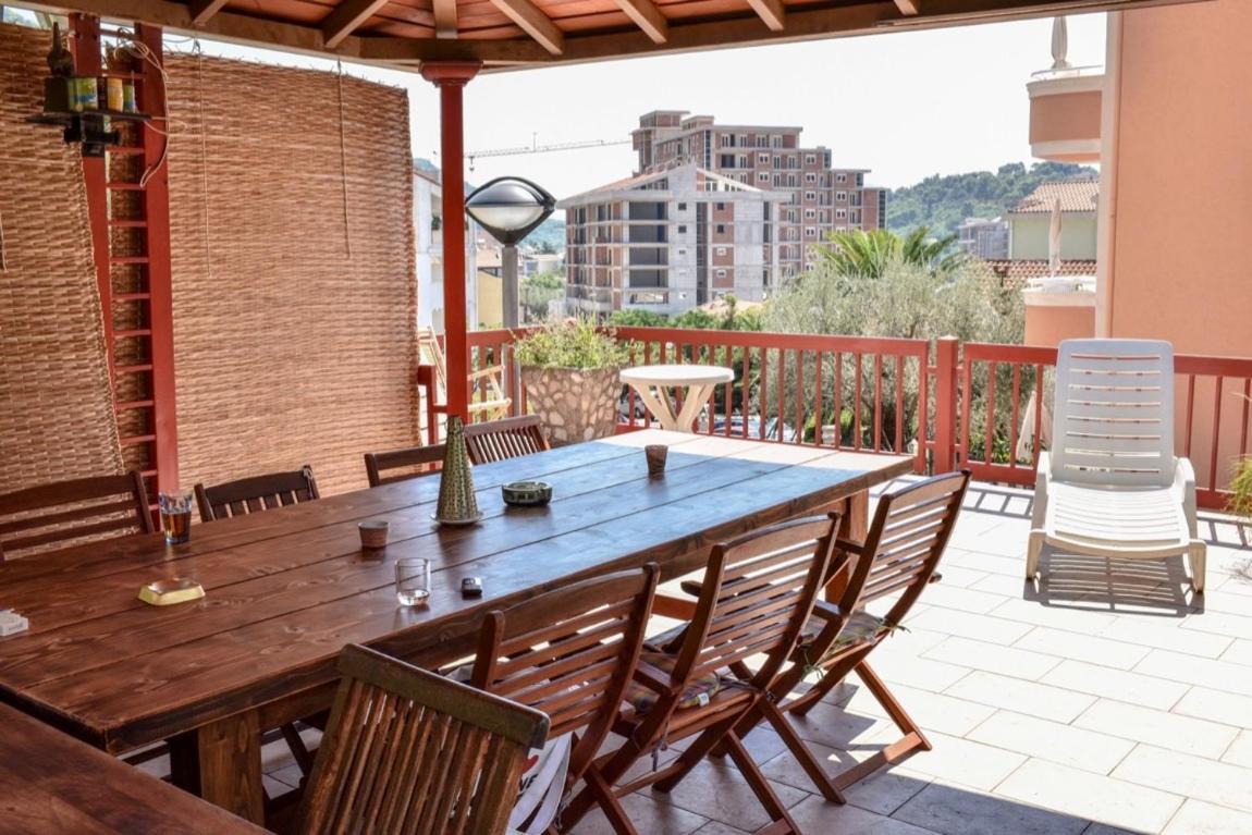 Vila Mila Petrovac na moru Exterior foto