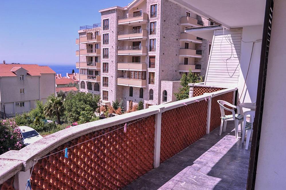 Vila Mila Petrovac na moru Exterior foto